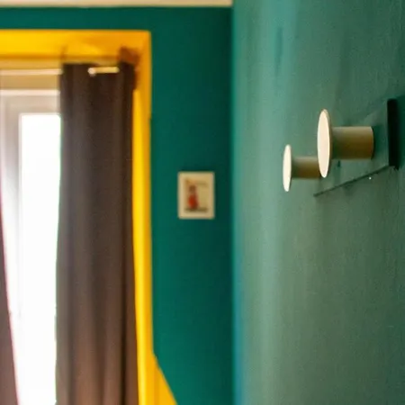 Onefam Sungate Hostel