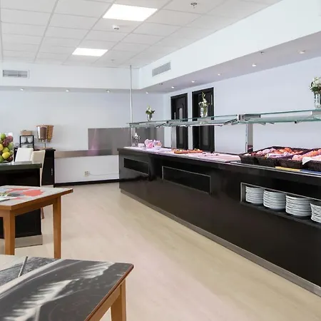 Hotell Chamartin The One Madrid