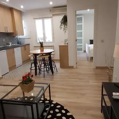 Homenfun Puerta Del Sol Apartamento *