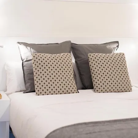 Inmejorable Ubicación En Apartamento *