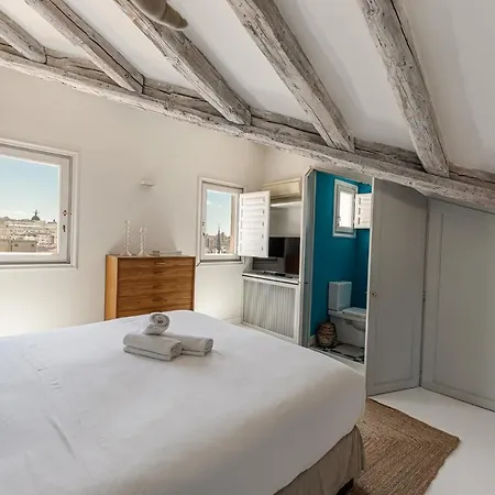 Bnbholder Refined Duplex Malasaña *