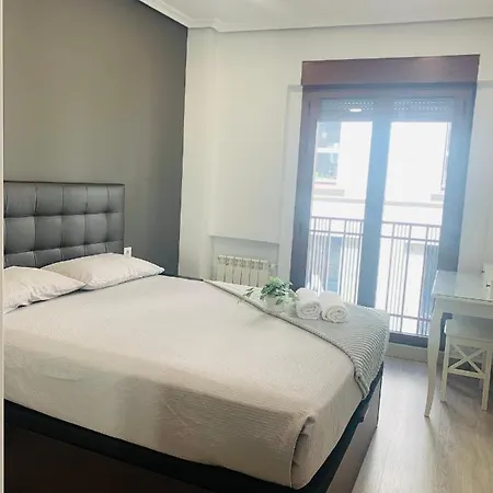 Deluxe, 4 Habitaciones, Parking Apartment *