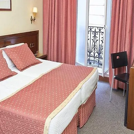 Carlos V Hotel Madrid