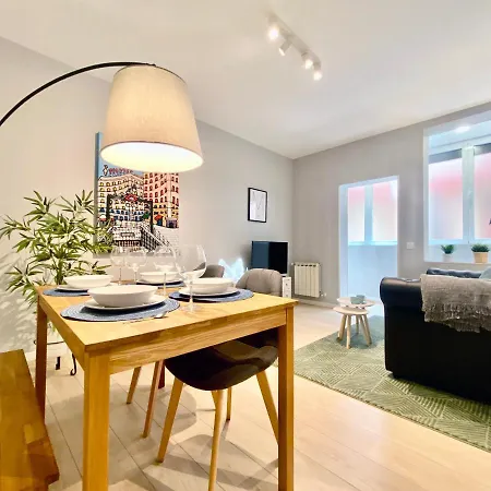 Charming Lavapies Apartment *
