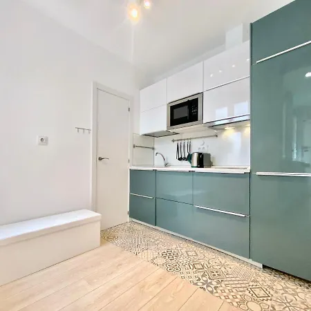 Charming Lavapies Apartment *
