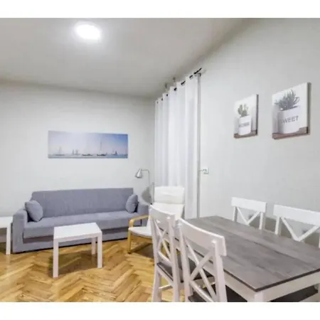 Apartment Silencioso Apartamento En Bailen-la Latina Madrid