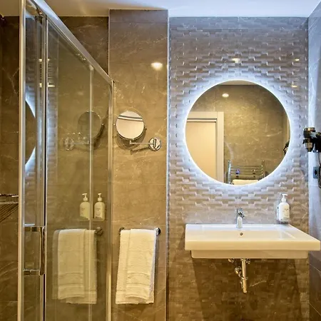 Hotel Dwo Yuste Alcala Madrid