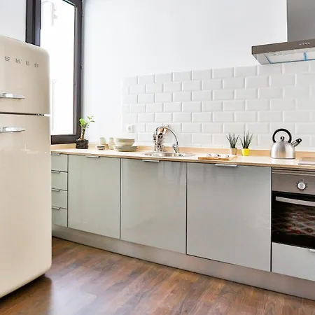 Welcomer La Latina Apartamento *