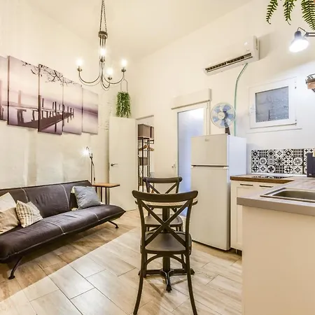 Apartamento Plaza De Lavapies Con Patio Madrid