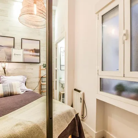 Apartamento Plaza De Lavapies Con Patio Apartment Madrid