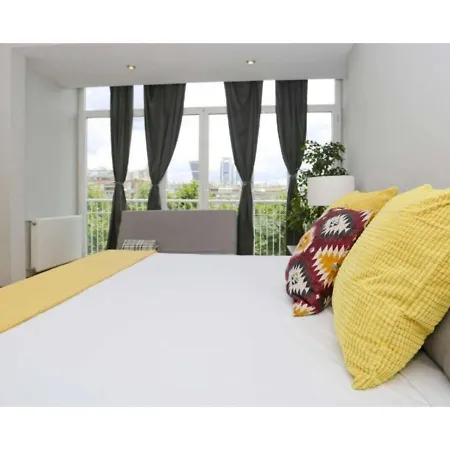 Views Apartment