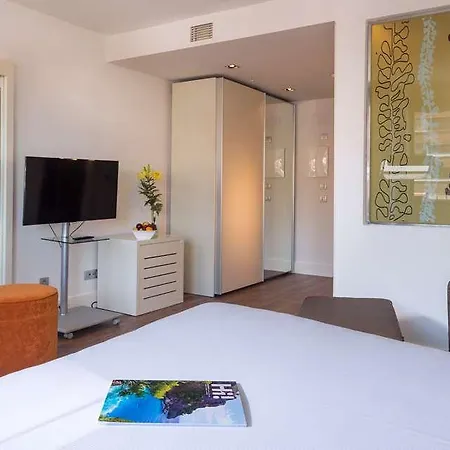 H10 Tribeca Madrid