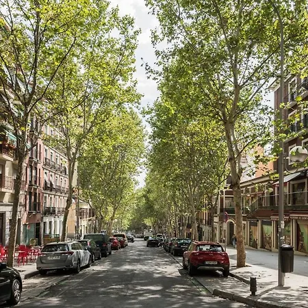 Apartamento Precioso Piso Para Parejas En Calle Calvario - Lavapiés *