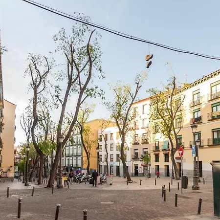 Precioso Piso Para Parejas En Calle Calvario - Lavapiés *