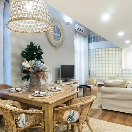 Apartamento Almar Duplex Malasaña Madrid
