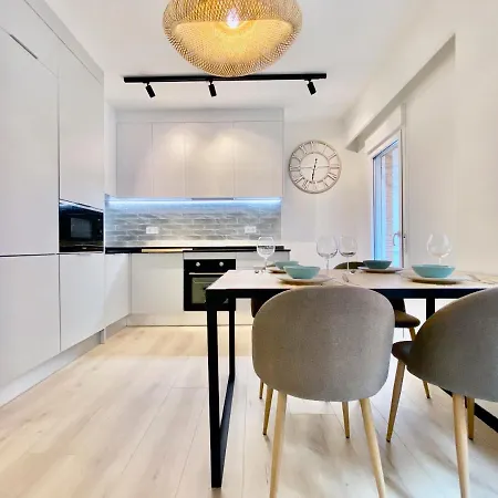 Apartment Charming Latina Village - En Pleno Centro