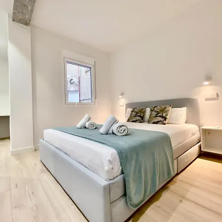 Charming Latina Village - En Pleno Centro Apartment Madrid