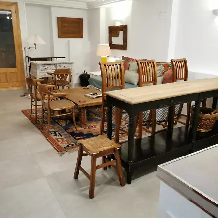 Loft In Beautiful 19th Century House Madrid