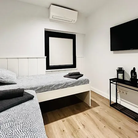 Loft Near Real Stadium Apartment *