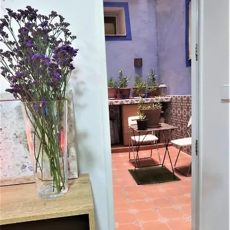 Precioso Piso Para Parejas En Calle Calvario - Lavapiés *