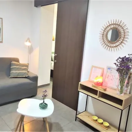Apartamento Precioso Piso Para Parejas En Calle Calvario - Lavapiés