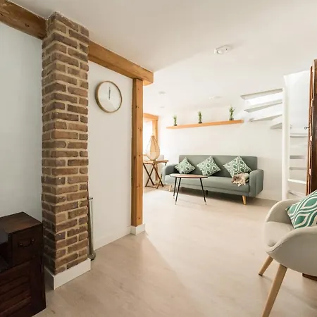 El Del Sol Apartment