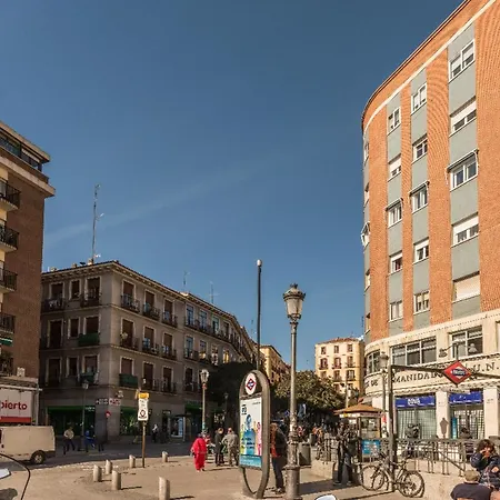 Precioso Piso Para Parejas En Calle Calvario - Lavapiés * Madrid