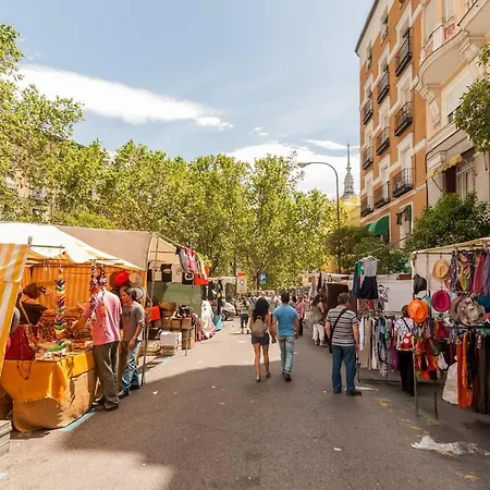 Apartamento Precioso Piso Para Parejas En Calle Calvario - Lavapiés *