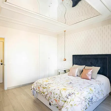Cuidadosamente Decorado Junto Al Metro Apartment Madrid