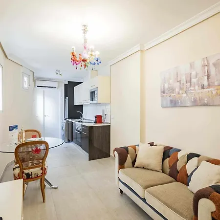Apartment Cuidadosamente Decorado Junto Al Metro *
