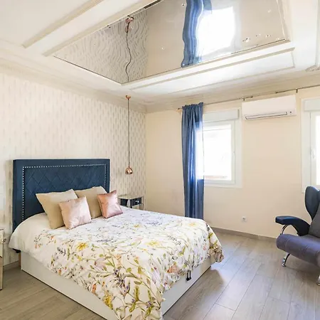 Cuidadosamente Decorado Junto Al Metro Apartment Madrid