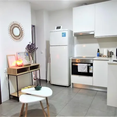 Apartamento Precioso Piso Para Parejas En Calle Calvario - Lavapiés