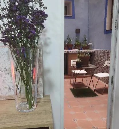 Apartamento Precioso Piso Para Parejas En Calle Calvario - Lavapiés *