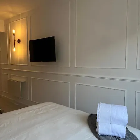 Apartment Luxury Retiro Park & Prado Museum Madrid