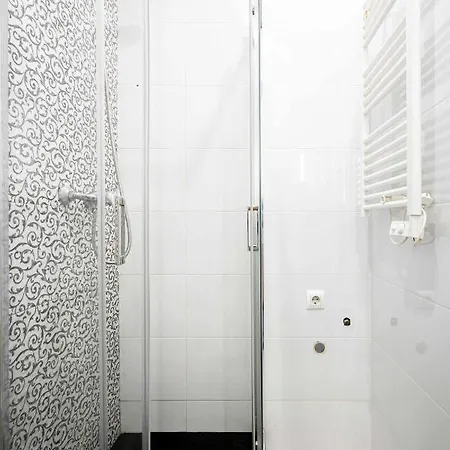 Appartement Cuidadosamente Decorado Junto Al Metro
