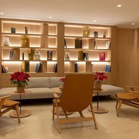 Apartment Luxury Retiro Park & Prado Museum
