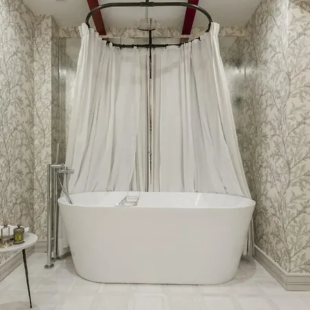 Recoletos Exclusive Private Loft - Eleven Host Apartment *