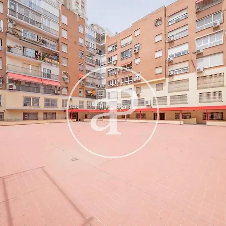 Central, Plaza De Espana Madrid