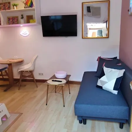 Mini Loft En Calle Amparo * Madrid