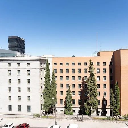 Estudio Nuevos Ministerios Apartment *