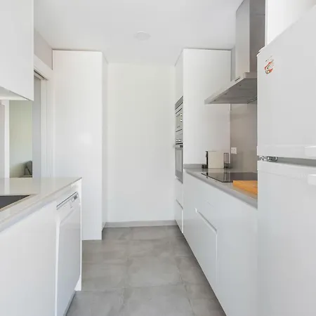 Minty - Bright Chamberi Apartment