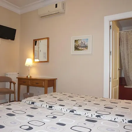 Guest house Santillan Ii Madrid