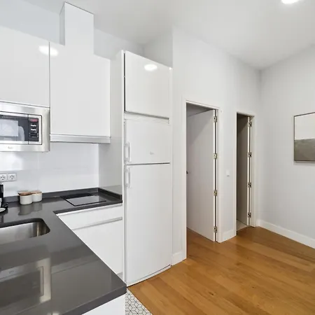 Caterina Recoletos Apartment *