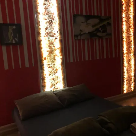 Guest house Parsa Homstay