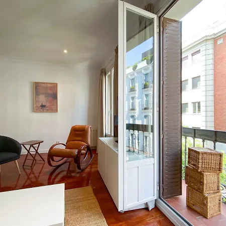 Montaber - La Paz Market Apartment