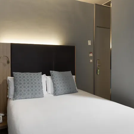 프티 팰리스 알칼라 호텔 4*