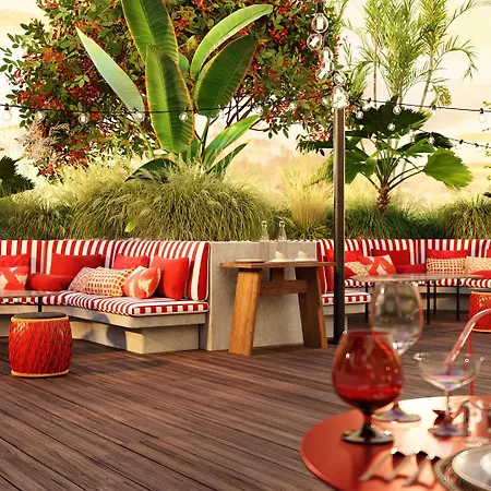 Canopy By Hilton Castellana Hotel