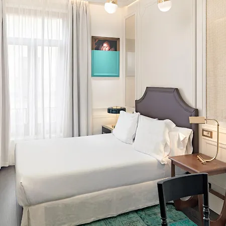 Boutique H10 De La Reina 4* Madrid