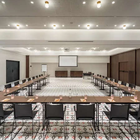 Canopy By Hilton Castellana 4*