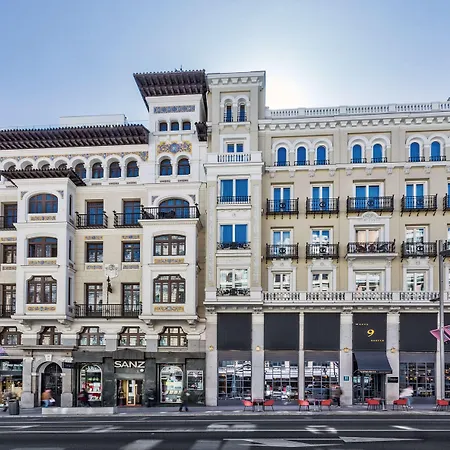 Catalonia Gran Vía Hotel 4*